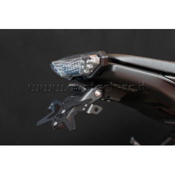 ΒΑΣΗ ΠΙΝΑΚΙΔΑΣ EVOTECH ΓΙΑ YAMAHA MT-09 '14-'16/ MT-09 TRACER/ TRACER 900 '17-'20